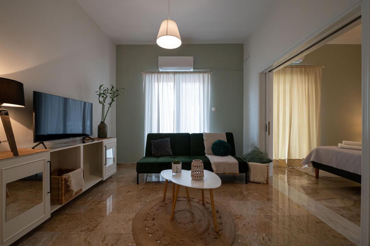 Anesis With A Yard Διαμέρισμα Καλαμάτα Εξωτερικό φωτογραφία